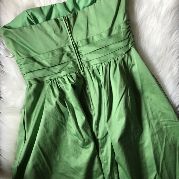 David’s bridal strapless dress - Picture 3 of 5